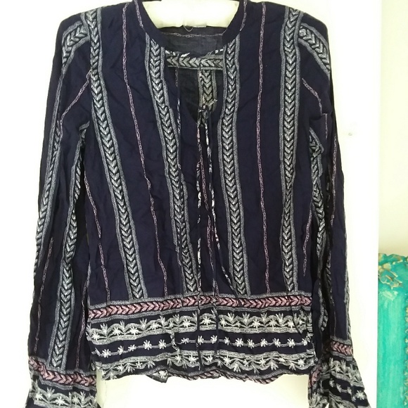 7 tops. - Picture 7 of 7